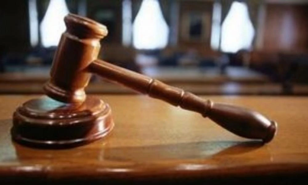 Κάρυστος: Φυλάκιση 5 ετών στον πατέρα που ξυλοκόπησε την κόρη του-Η 25χρονη προσπάθησε να τον καλύψει